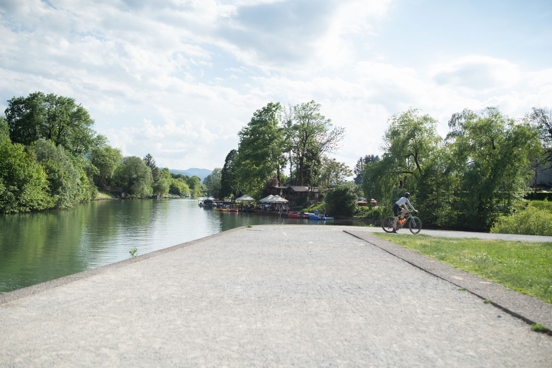 Špica – Ljubljana - Podpeško jezero