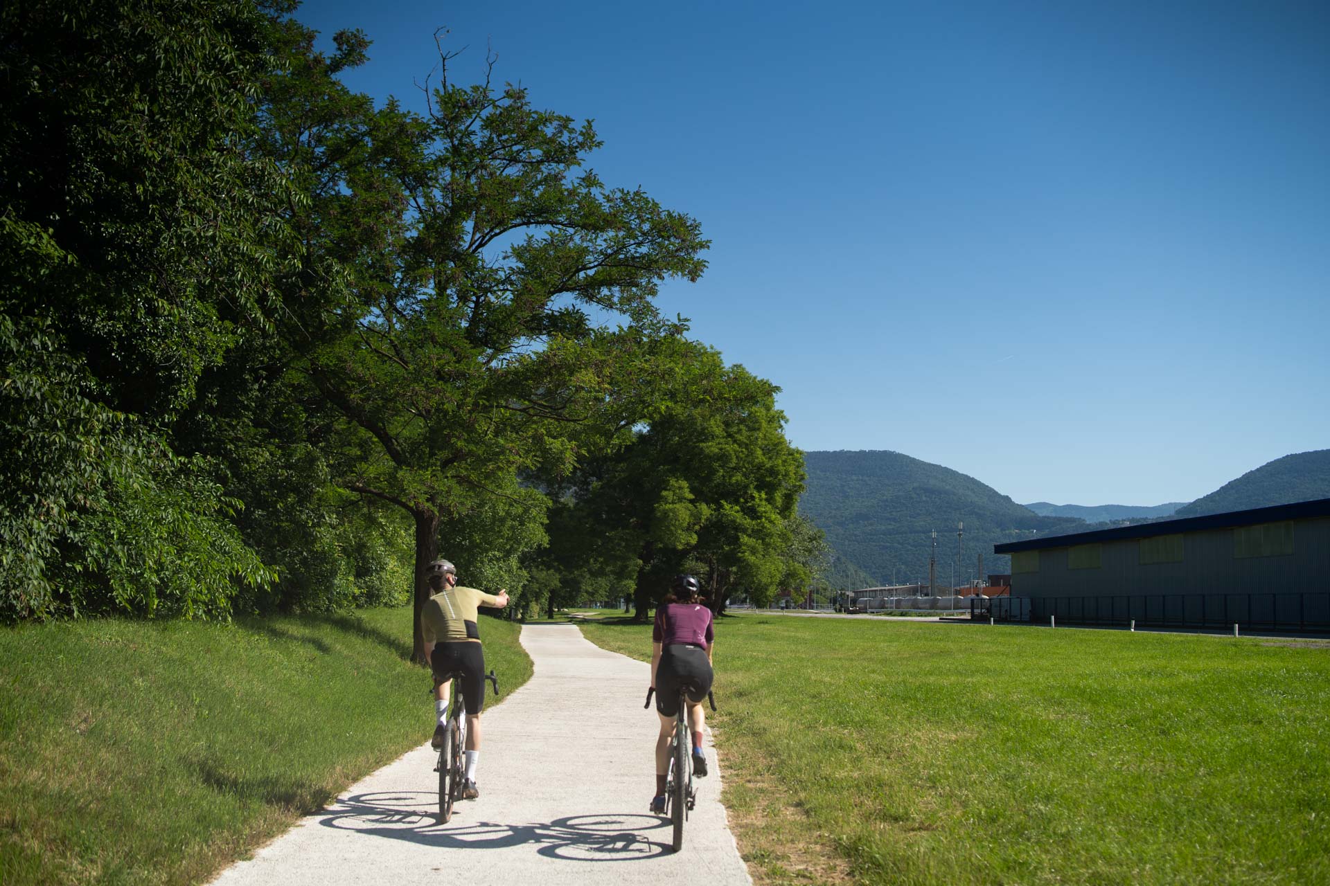 Trg Evrope in železniška postaja – Nova Gorica - Plave - Grgar