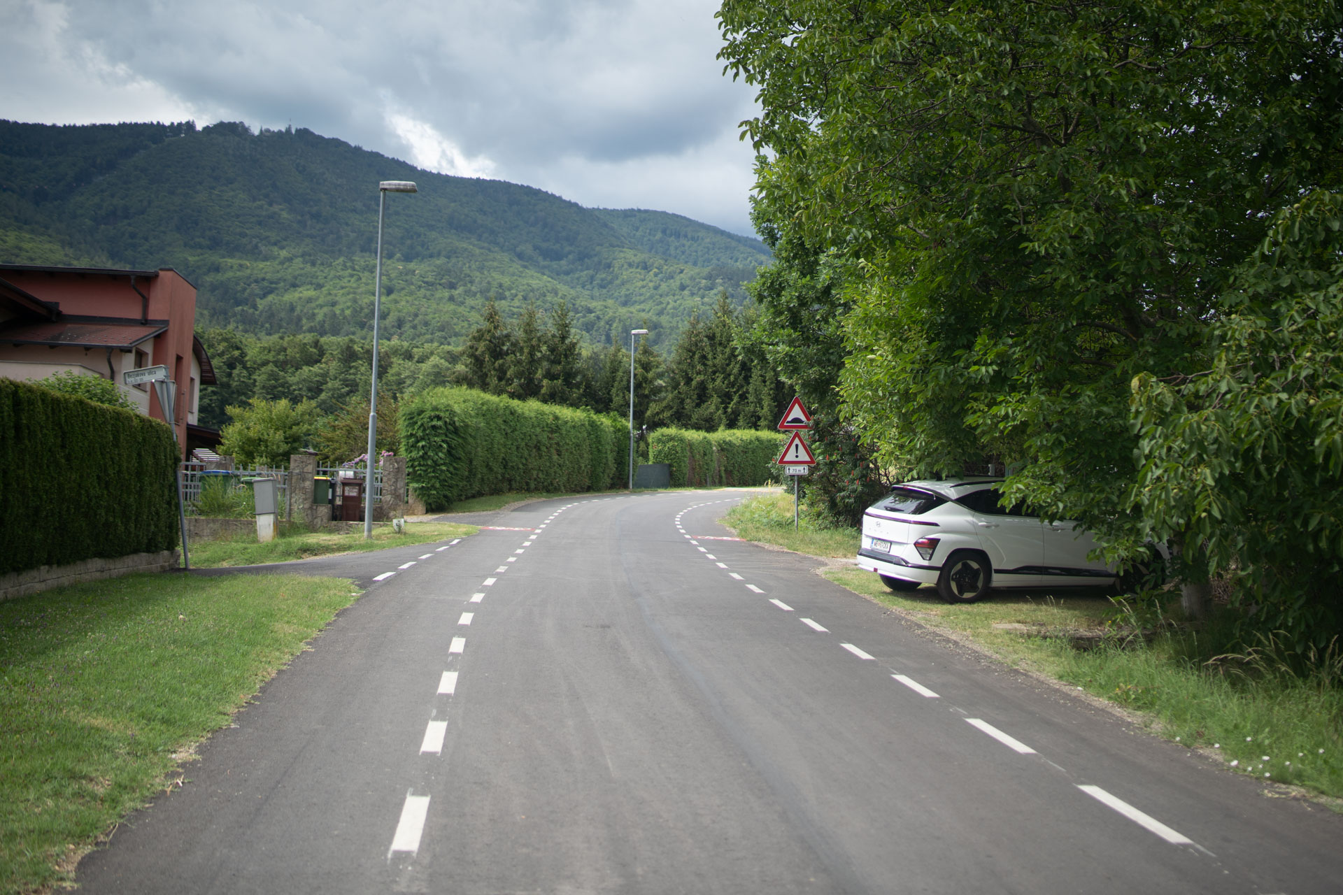 Vzpon nad Radvanjem – Radvanje - Bellevue - Areh - Črno jezero