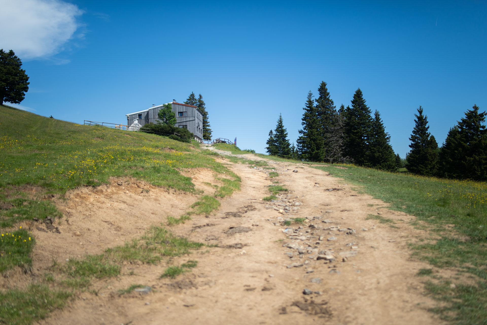 Postanek za okrepčilo – Rakove ravni - Velika planina - Mala planina