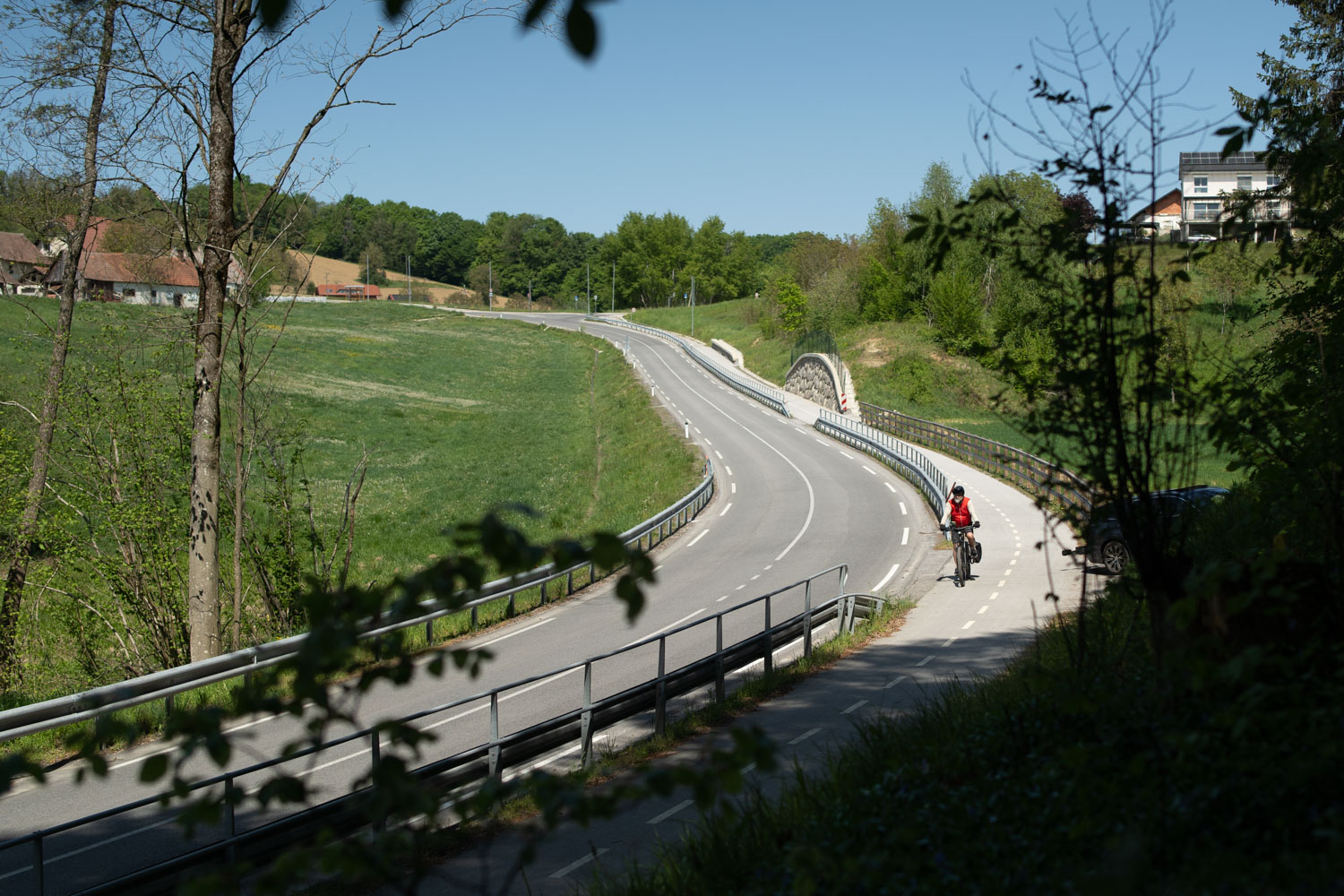 Spust nazaj v Lenart – Visit Gorice - Lenart, Grad Negova